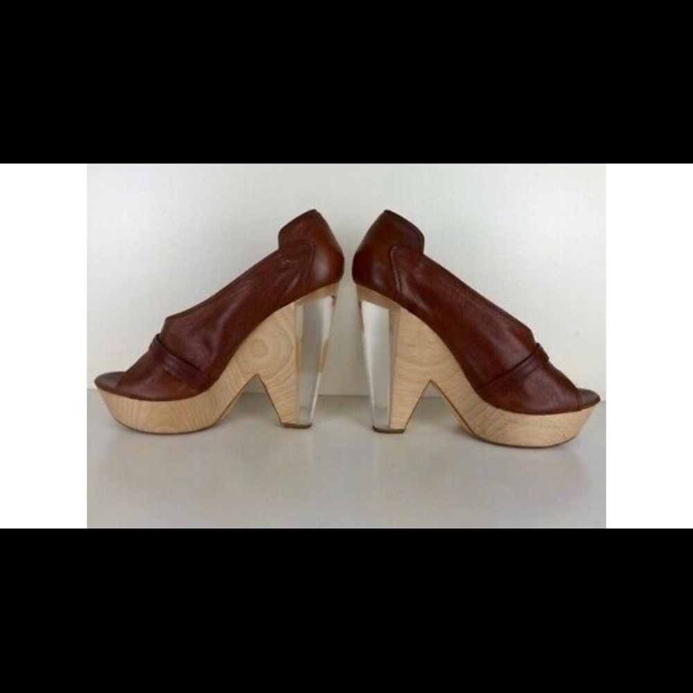 Chloé Leather Lucite & Wooden Heel Open toe